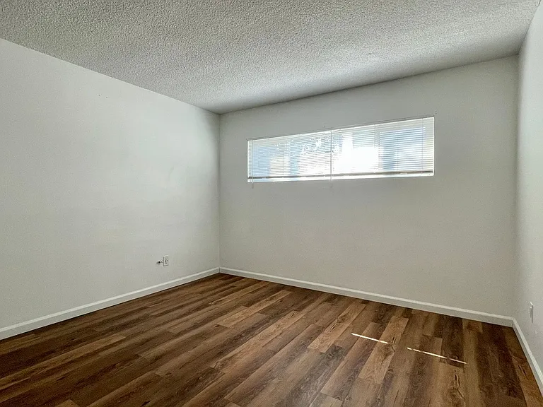 1225 Monte Vista Pl #2 — Photo 8