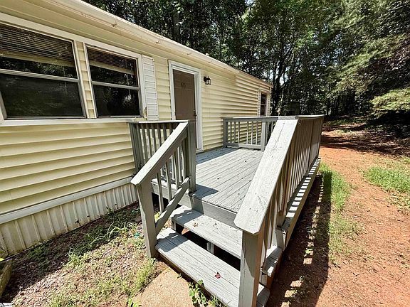 4th image of 65 Randall Dr