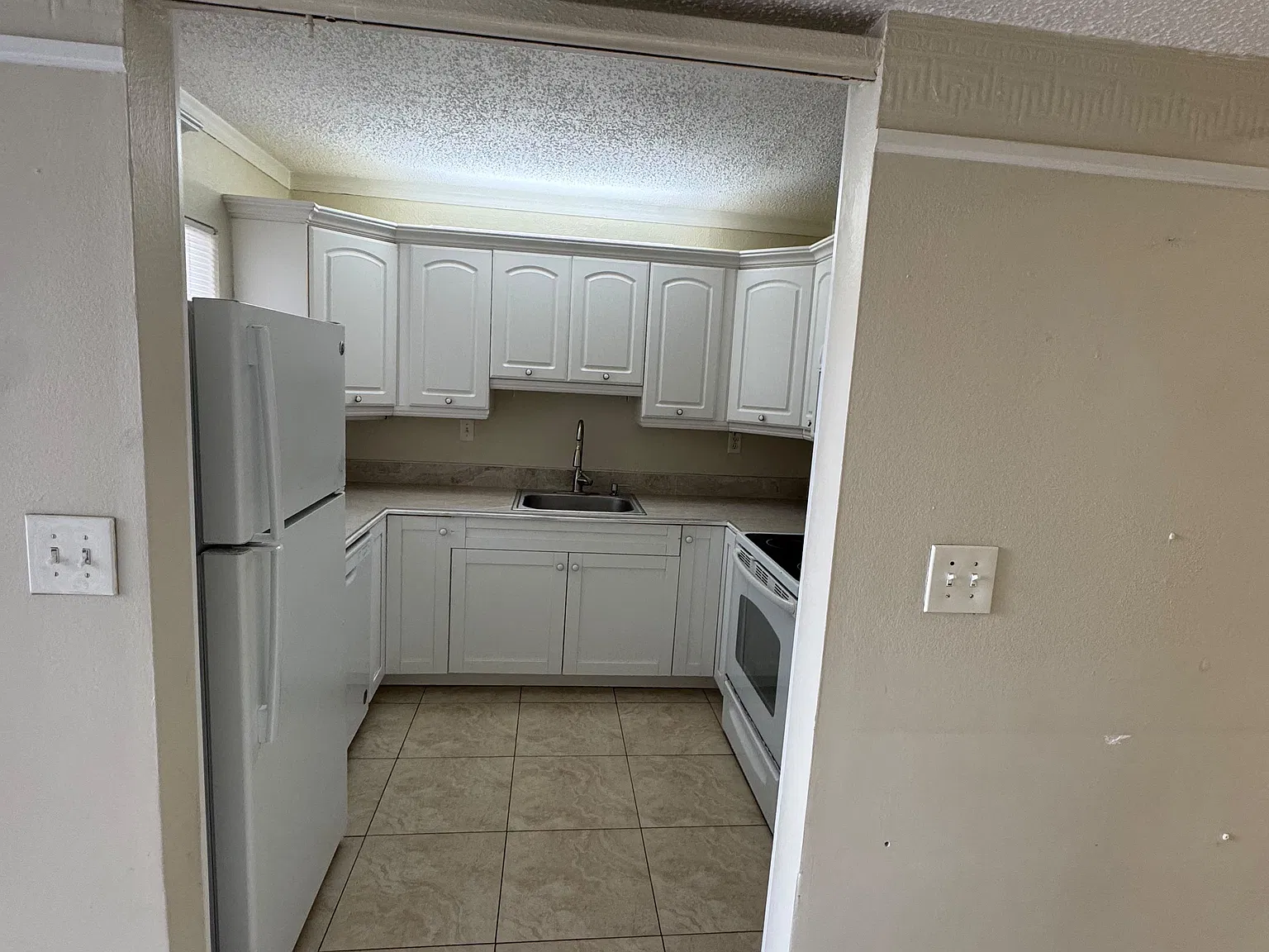 2625 State Road 590 — Photo 3