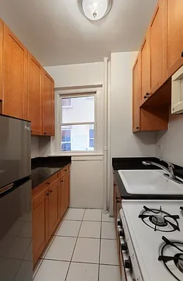 Rented by Manhattan Skyline | media 3