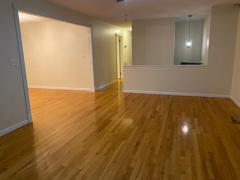 923 Greenhill Dr — Photo 15