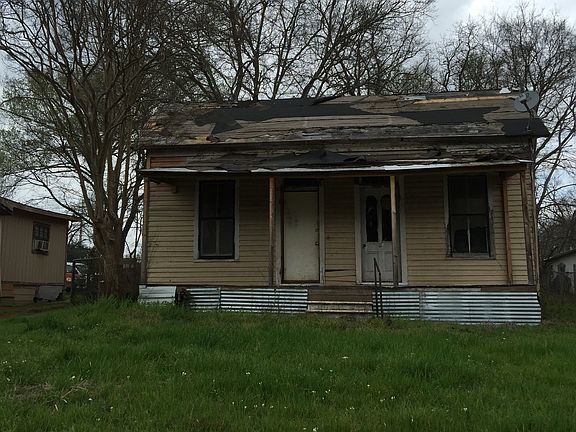 2nd image of 1005 South St