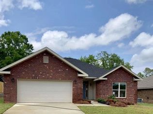 2388 Bentley Oaks Dr, Cantonment, FL 32533