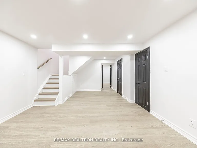 14 Grassmere Ct — Photo 24