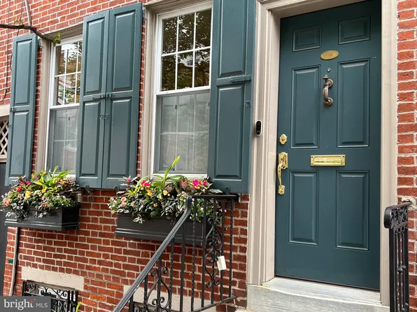 134 Kenilworth St, Philadelphia, PA 19147