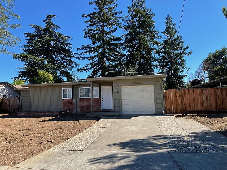 1st image of 21104 Hazelbrook Dr