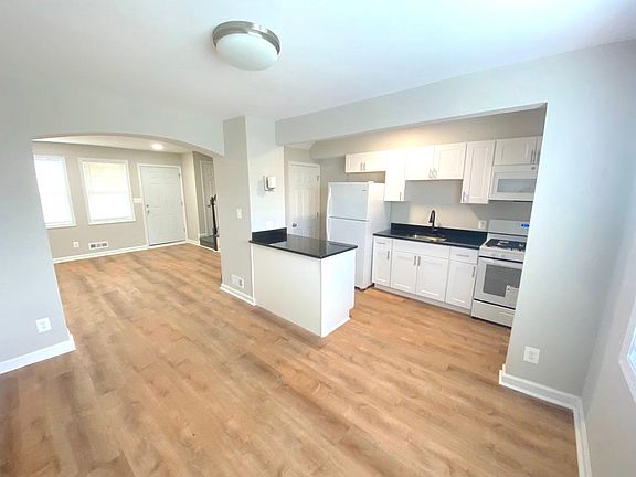 Dining room, kitchen