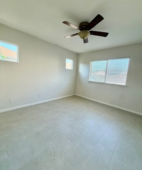 56 W Bohemia Ln — Photo 12