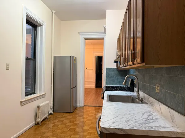 312 West 98th Street image 7 of 11