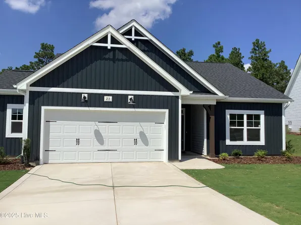 213 Rough Ridge Trail #14, Aberdeen, NC 28315