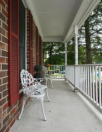 3rd image of 12212 Walnut Creek Ct