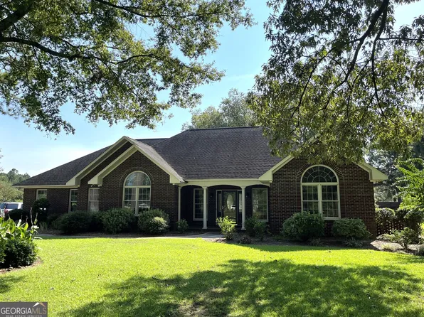 305 Champion Dr, Dublin, GA 31021