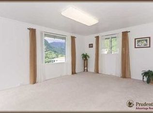 2403 Kuahea St, Honolulu, HI 96816