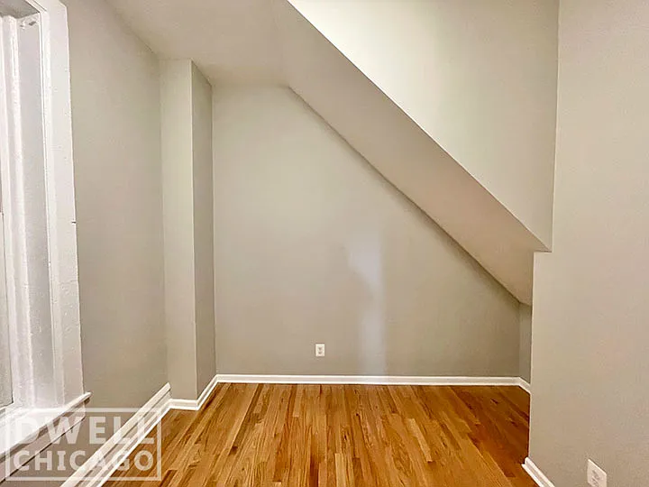 1152 W 17th St #1F — Photo 8