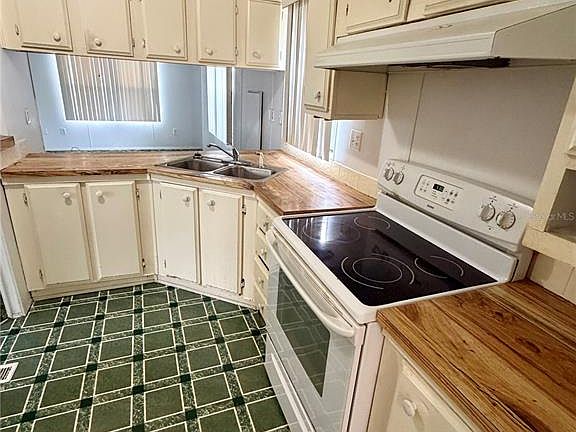 4th image of 820 WATER OAKS DRIVE