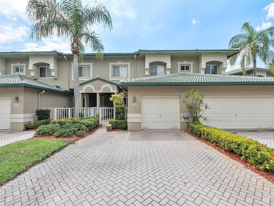 1st image of 7919 E Exeter Boulevard #102
