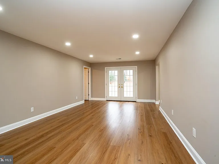 127 Kendall Rd — Photo 11
