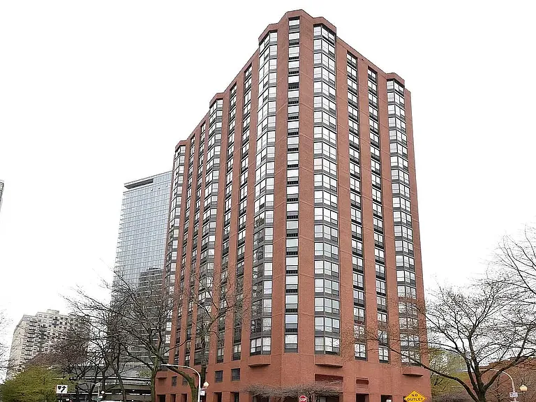 901 S Plymouth Ct #602 — Photo 1