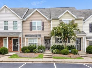 105 Breezeway Ln, Greensboro, NC 27405