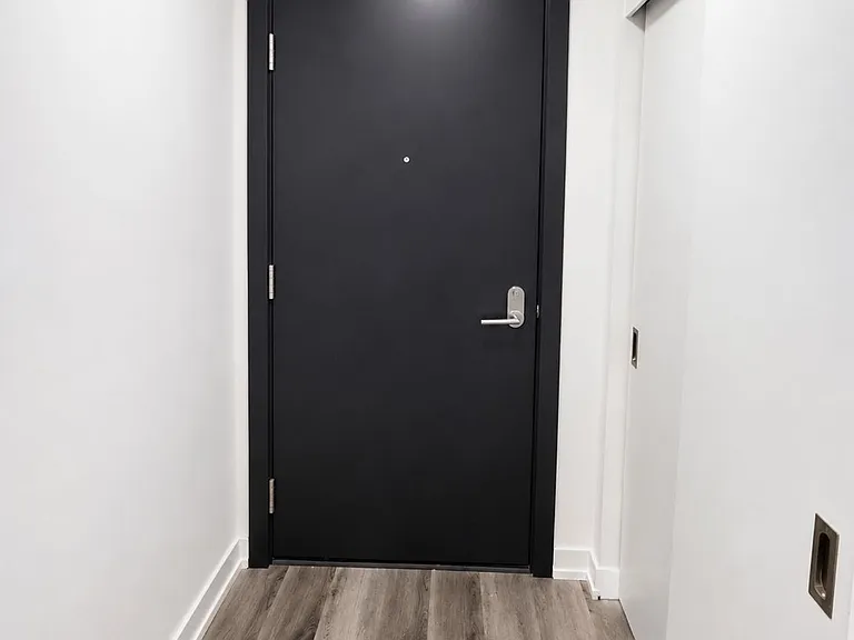 5 Wellington St S #905 — Photo 26