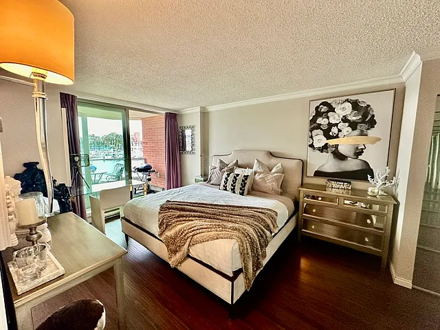 1675 Hornby St #304 — Photo 9