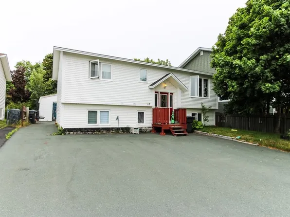 43 Dawe's Place, Conception Bay Sout, NL A1X6Z7