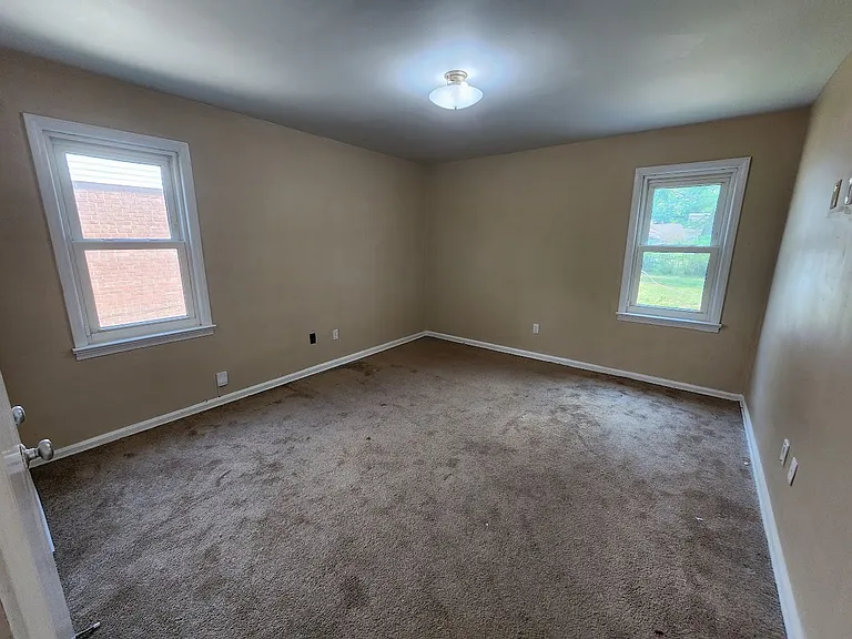 1335 Washington Blvd — Photo 6
