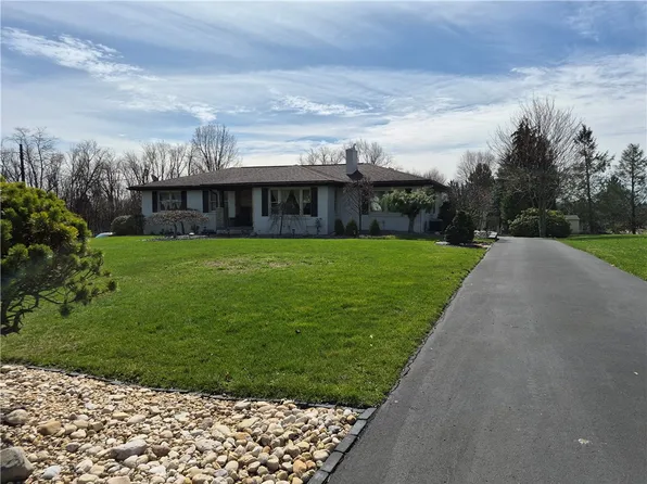 3121 37th Street Ext, Beaver Falls, PA 15010