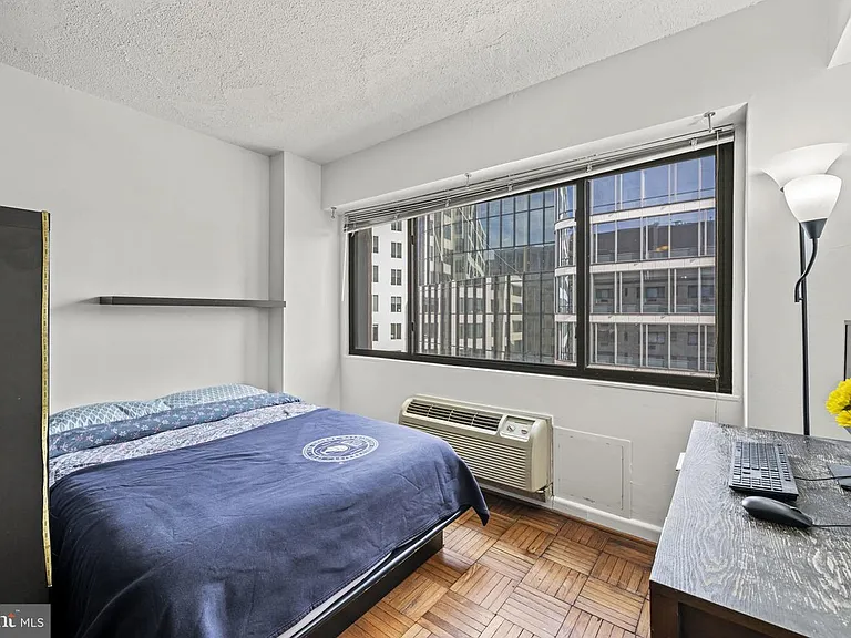 2141 I St NW #708 — Photo 9