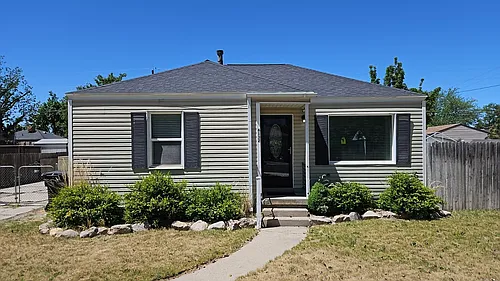 6132 S Cedar St Photo 1