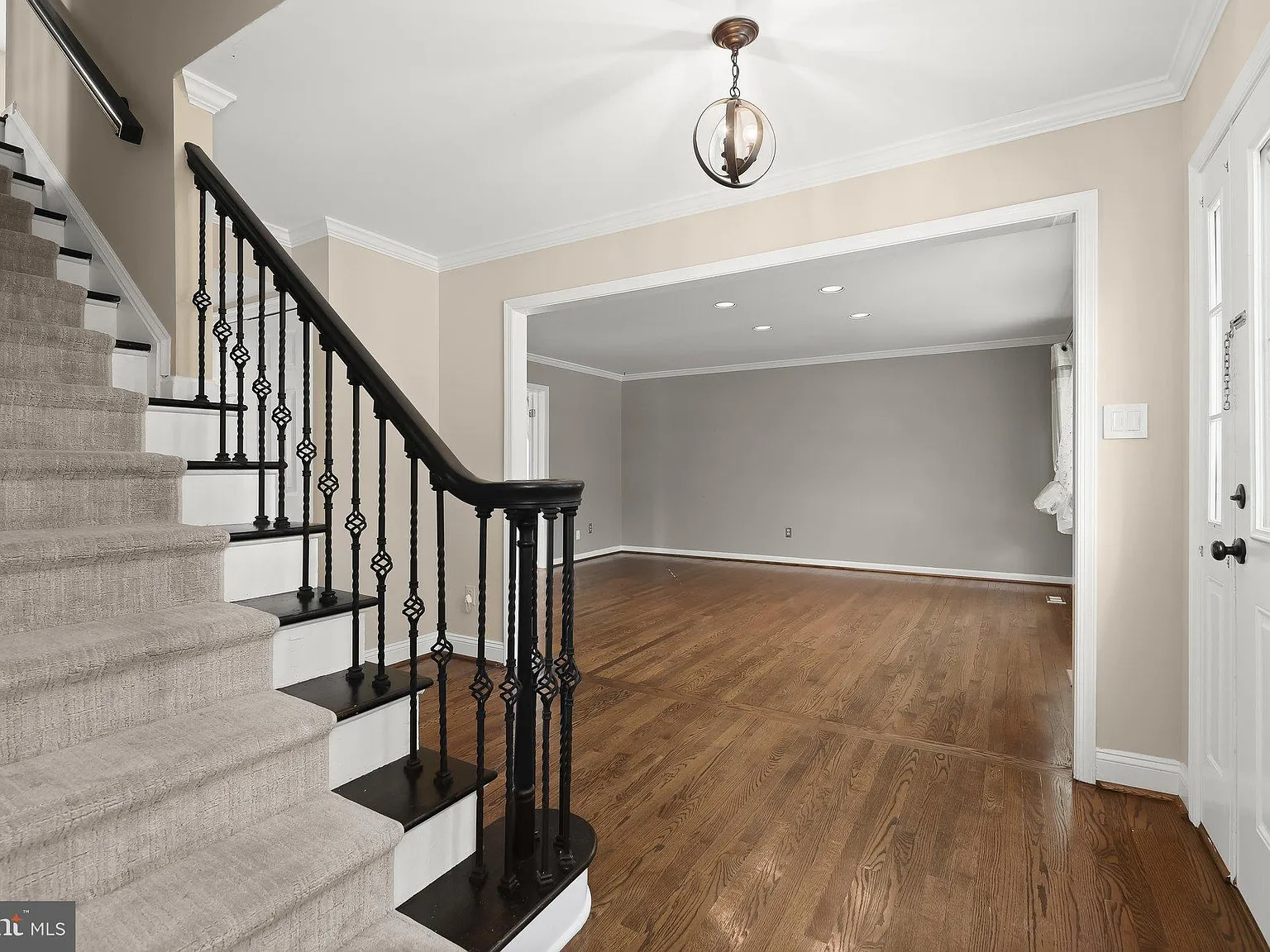 4 bed, 3.5 bath, 3548 sqft, $4,500 — Photo 4