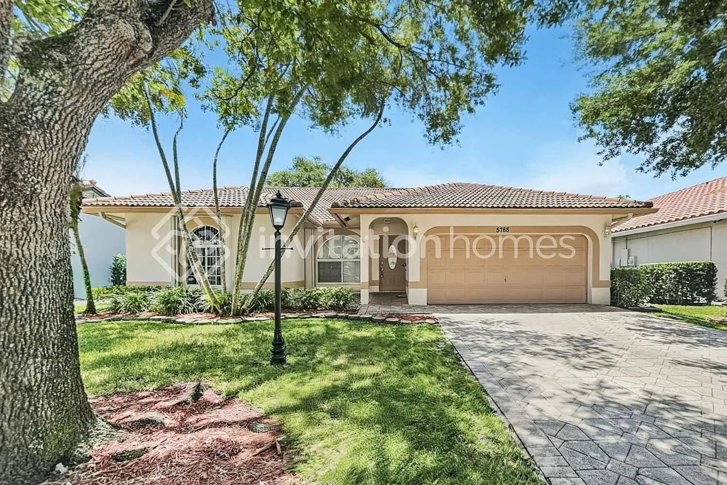 5788 NW 48th Dr Coral Springs, FL 33067 — Photo 1