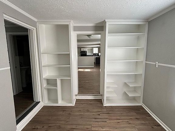 3rd image of 5620 NE 50th St