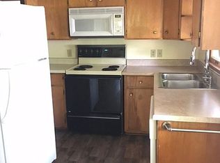 204 Andrews Ave SW, De Smet, SD 57231