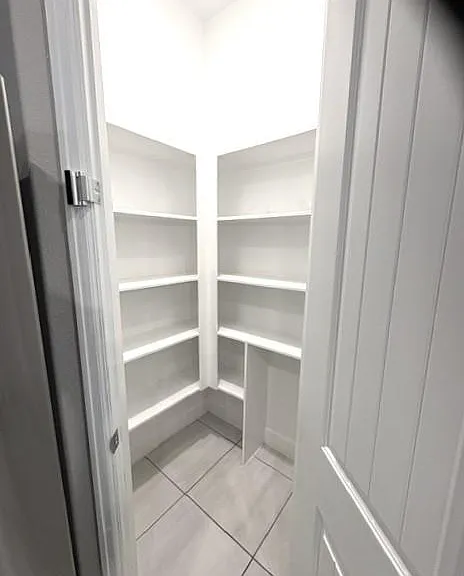5018 Dickson St — Photo 12