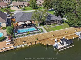 19165 Blue Water Ave, Lakeshore, ON N0P 2L0