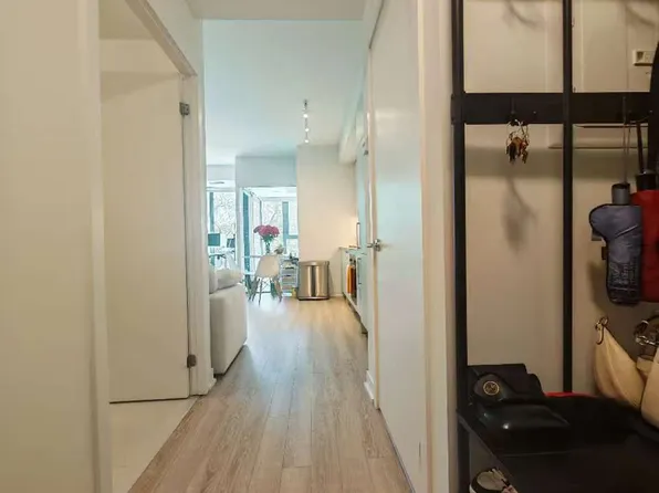 250 Lawrence Ave W #310, Toronto, ON M5M 1B2