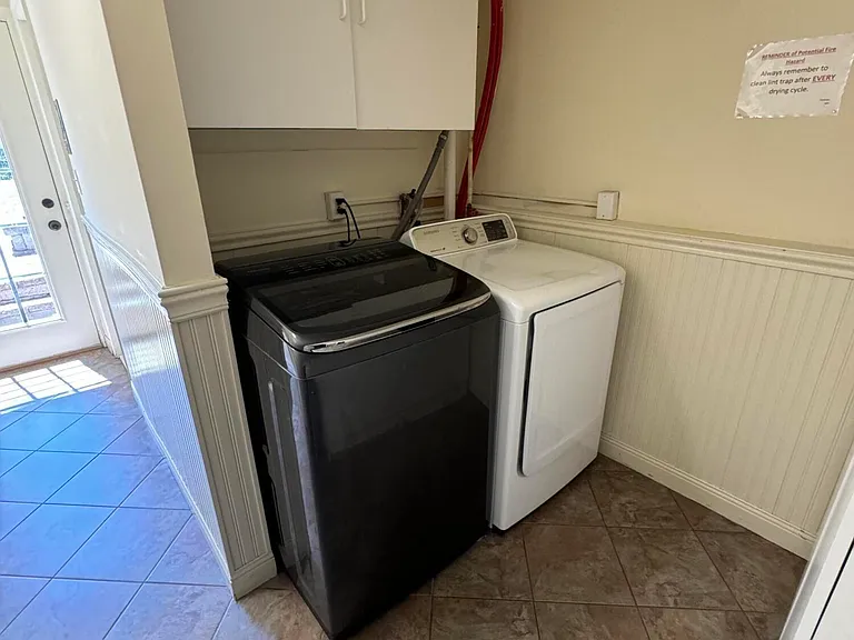 282 Lawrence Ave — Photo 19