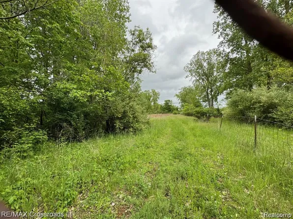 0 Oakville Waltz Rd, New Boston, MI 48164