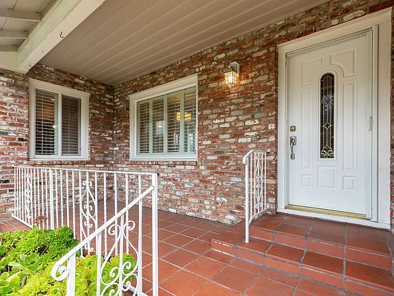 2nd image of 52 Capay Cir
