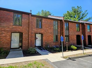 12 Sutton Ct UNIT 12, Amherst, MA 01002
