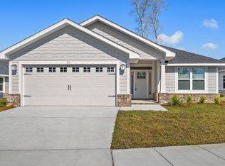 571 Riverwalk Cir, Freeport, FL 32439