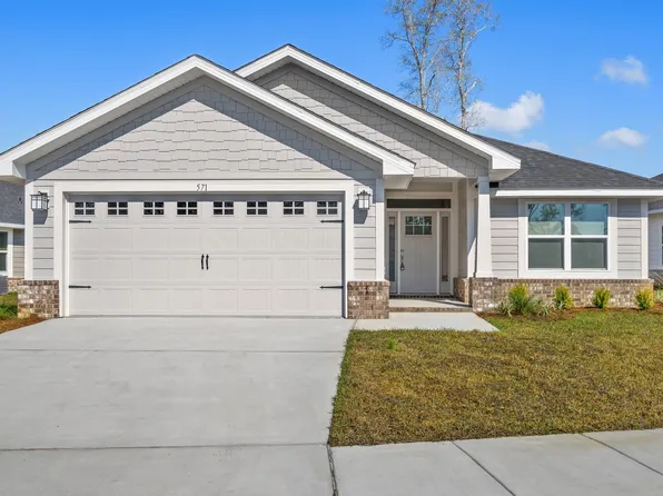 571 Riverwalk Cir, Freeport, FL 32439