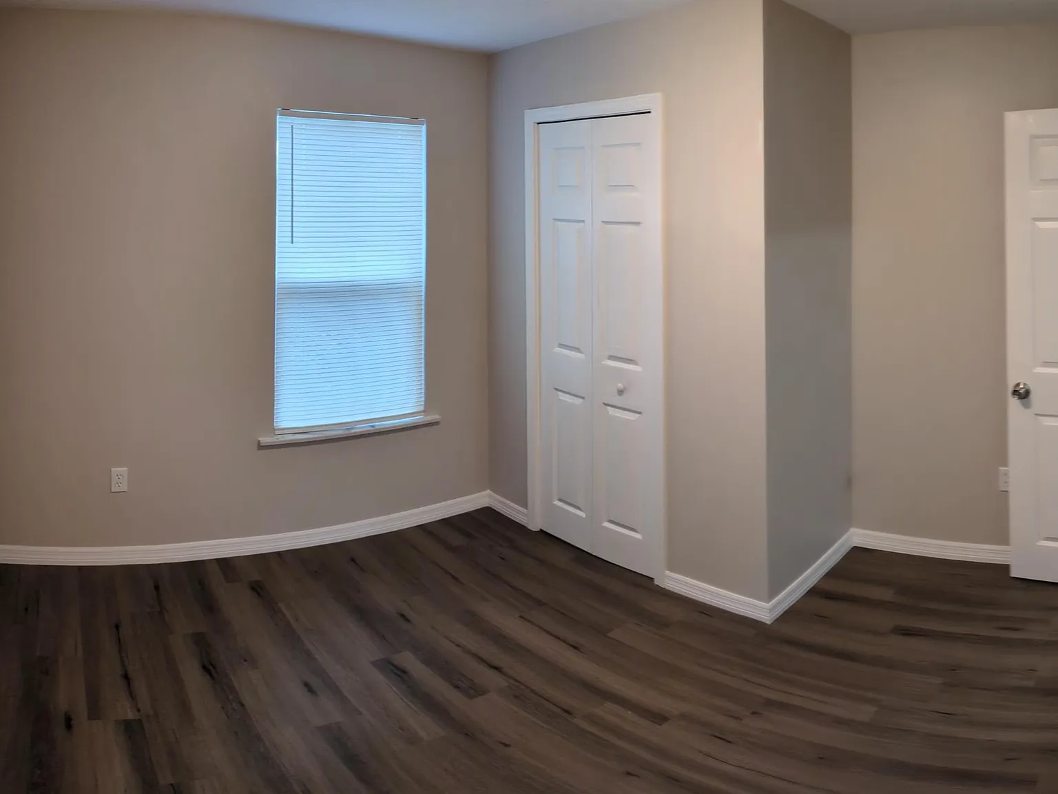 638 W Jackson St - 1 — Photo 3