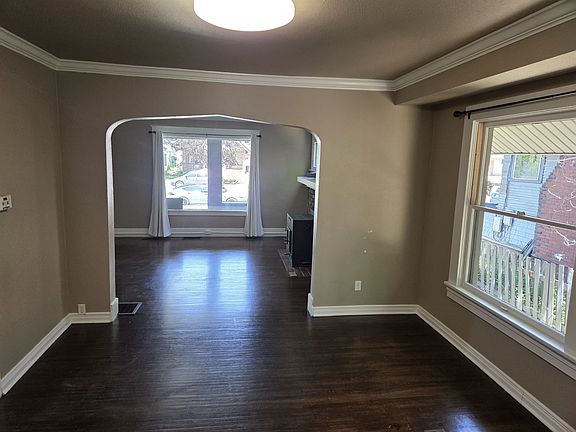 5th image of 516 E Ermina Ave