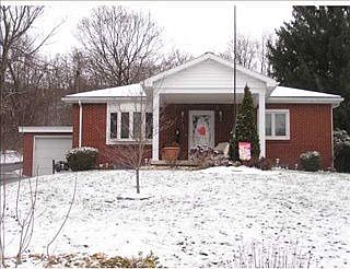 5th image of 132 Greendale Dr