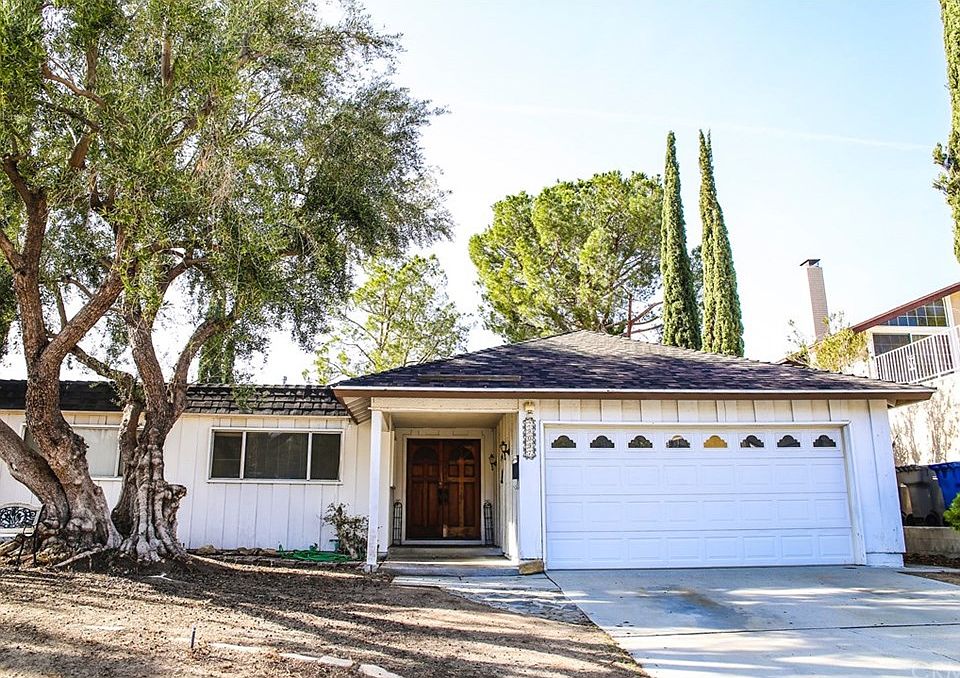 1st image of 29097 Lotusgarden Dr