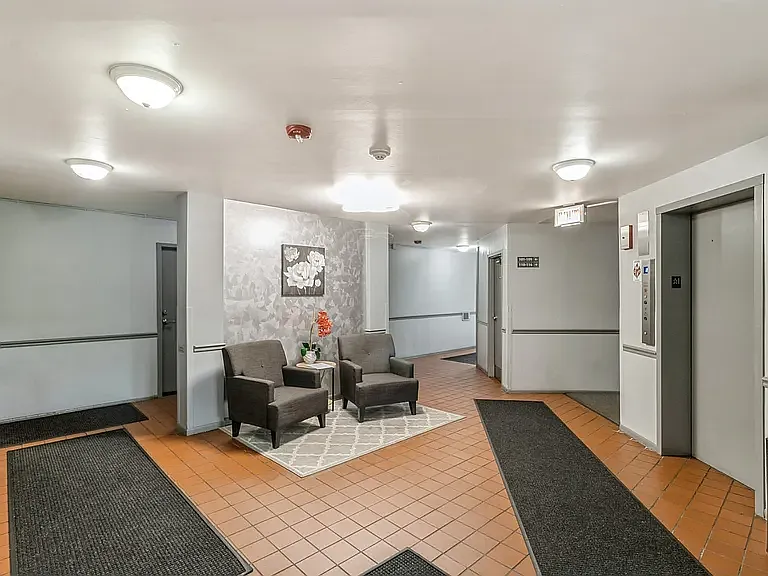 2600 Brookwood Way Dr #316A — Photo 2
