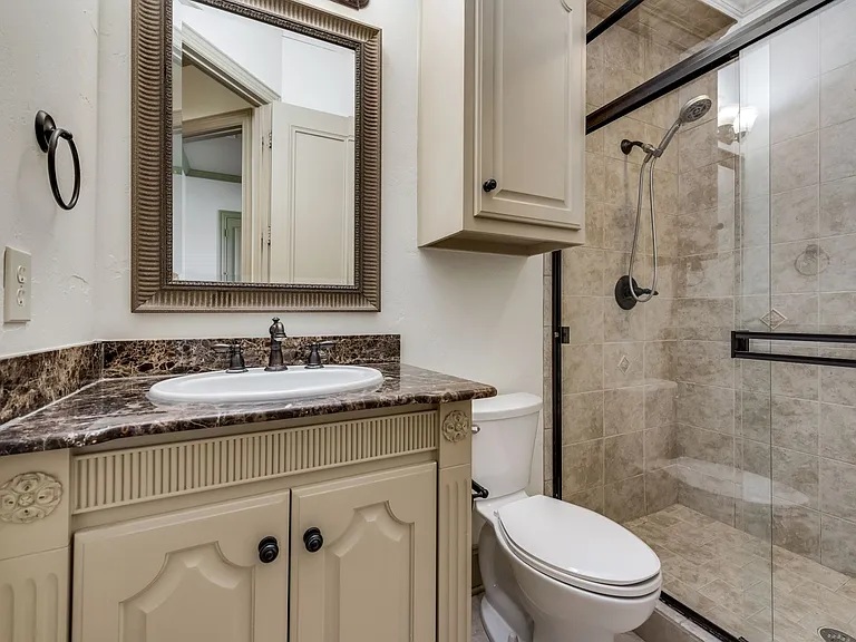 2207 Kings Pass — Photo 9