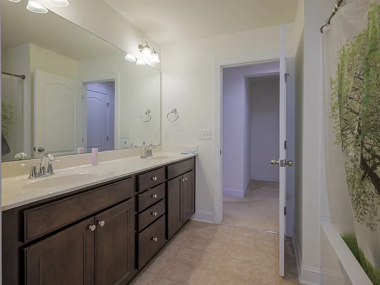 411 Alamosa Pl — Photo 52